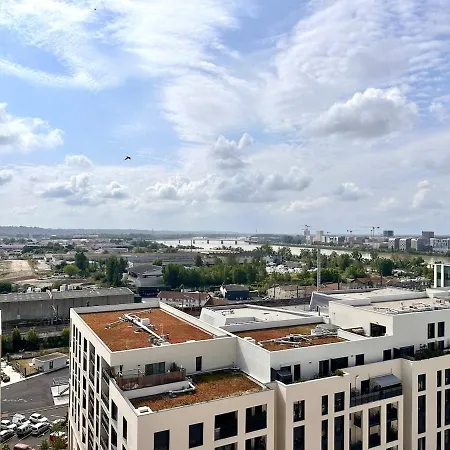 Duplex Avec Terrasse Dans Le Ciel Bordelais *